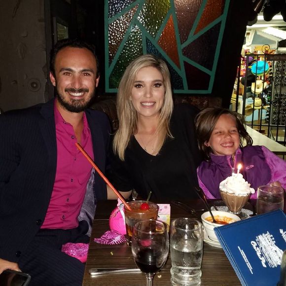 Meet your Posher, Danielle - Picture 1 of 1